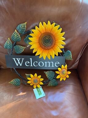 Sunflower Welcome Wreath - Yellow Sunflowers